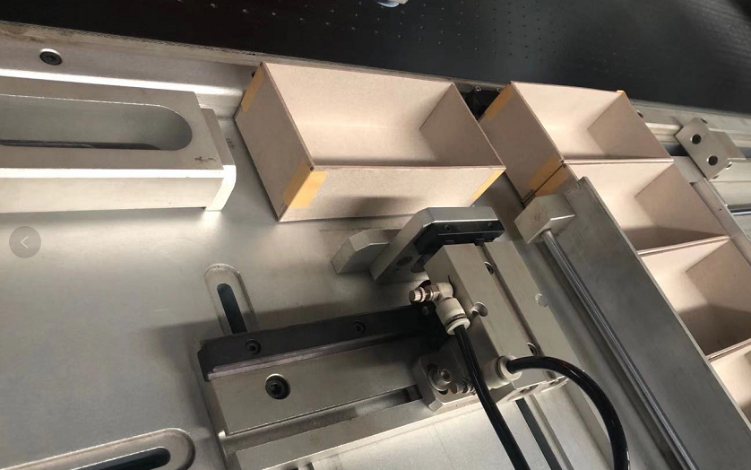 آلة صنع المواقع في المربع