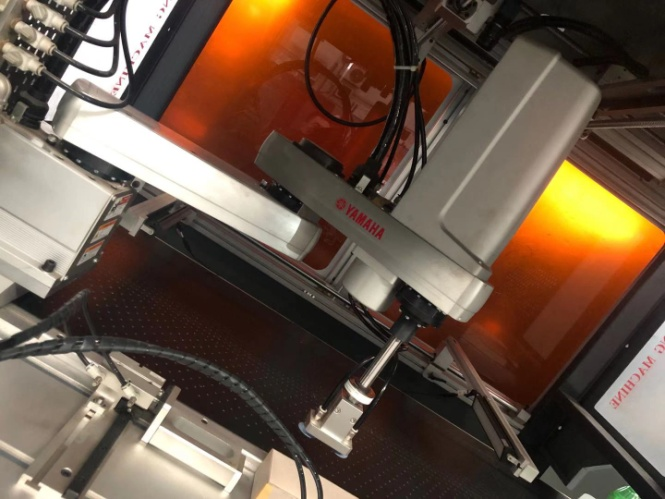 آلة صنع المواقع في المربع