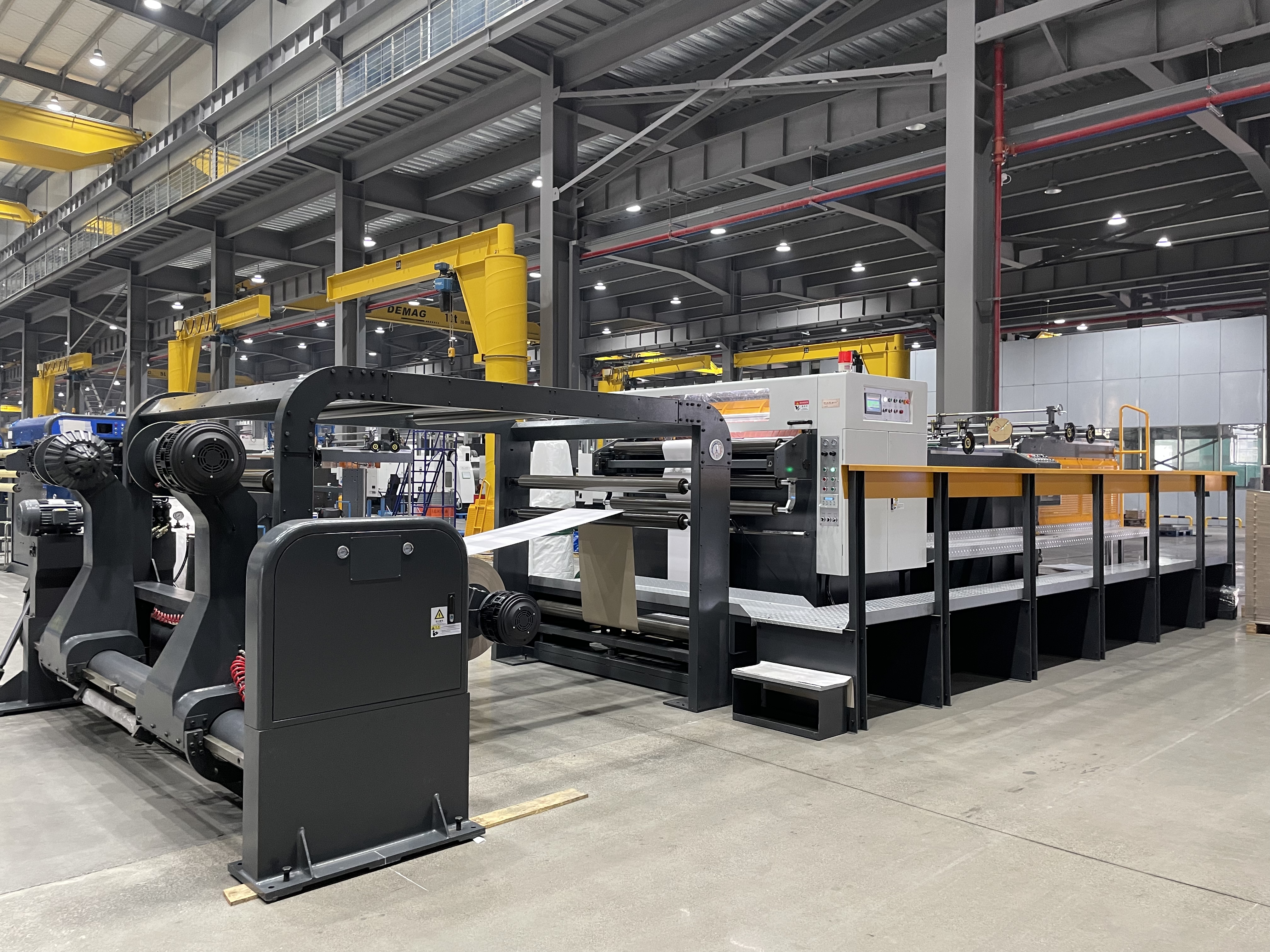 آلة ورقة ورقة