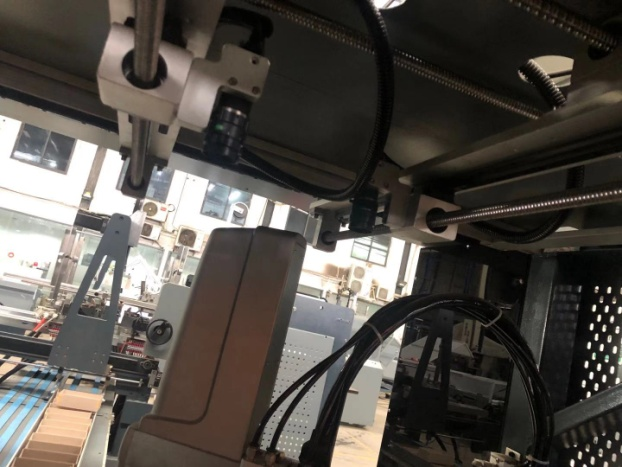 آلة صنع المواقع في المربع